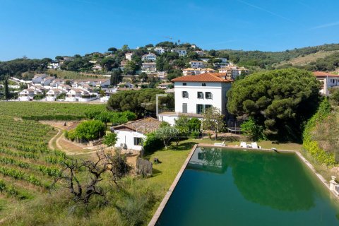 Finca de 10 dormitorios en venta en Alella, Barcelona, Cataluña, Spain № 8629 - foto 11