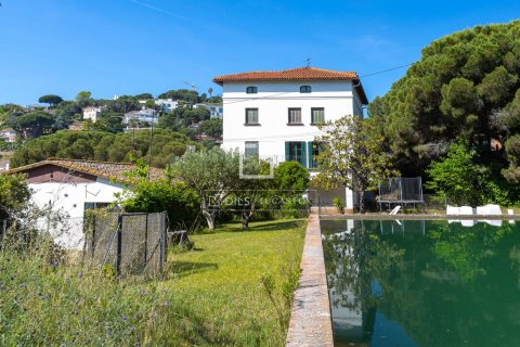 Finca de 10 dormitorios en venta en Alella, Barcelona, Cataluña, Spain № 8629 - foto 9