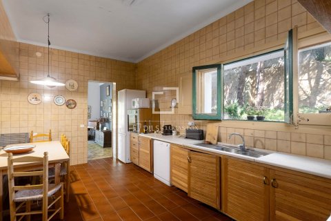 Finca de 10 dormitorios en venta en Alella, Barcelona, Cataluña, Spain № 8629 - foto 25