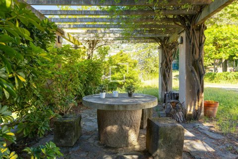 Finca de 10 dormitorios en venta en Alella, Barcelona, Cataluña, Spain № 8629 - foto 19