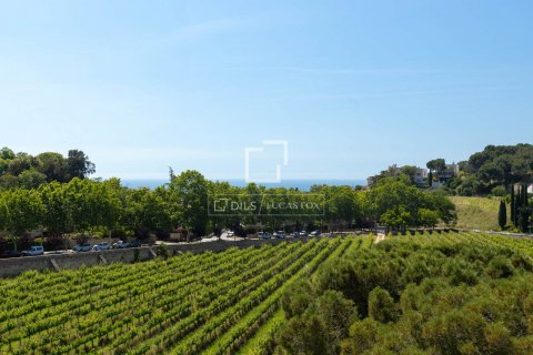 Finca de 10 dormitorios en venta en Alella, Barcelona, Cataluña, Spain № 8629 - foto 7