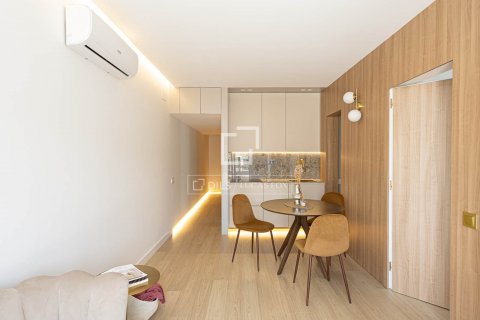 Apartamento de 2 dormitorios en alquiler en Barcelona, Cataluña, Spain № 8624 - foto 13