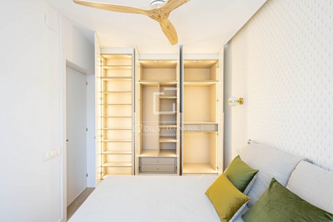 Apartamento de 2 dormitorios en alquiler en Barcelona, Cataluña, Spain № 8624 - foto 26