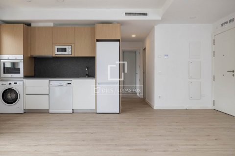 Снять в аренду квартиру в Барселона, Испания с 2 спальни, 63м², № 8627 - фото 2