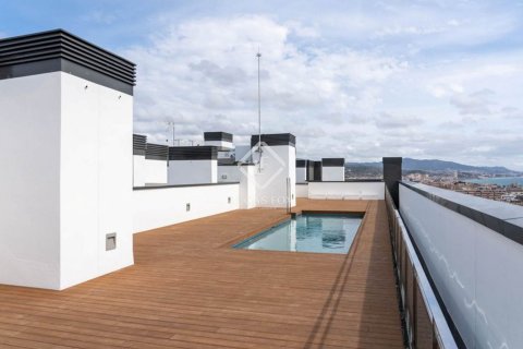 Apartamento de 3 dormitorios en venta en Barcelona, Cataluña, Spain № 4227 - foto 13