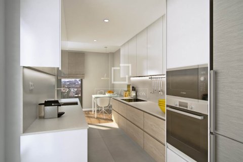 Apartamento de 3 dormitorios en venta en Barcelona, Cataluña, Spain № 4227 - foto 3