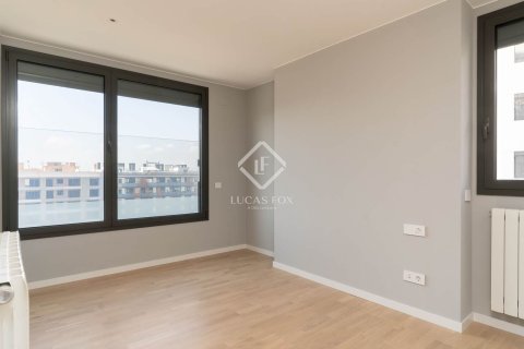 Apartamento de 3 dormitorios en venta en Barcelona, Cataluña, Spain № 4227 - foto 27