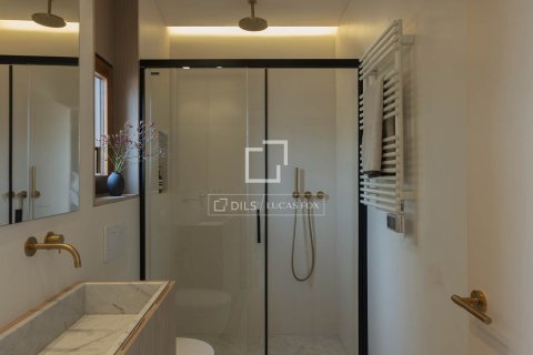 Ático de 3 dormitorios en venta en Barcelona, Cataluña, Spain № 4264 - foto 16