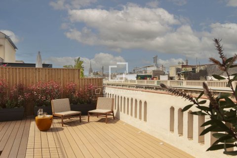 Ático de 3 dormitorios en venta en Barcelona, Cataluña, Spain № 4264 - foto 9