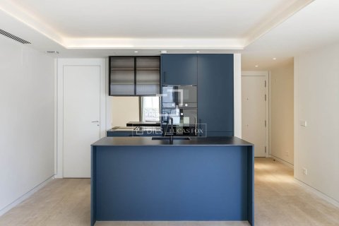 Купить квартиру в Барселона, Испания с 1 спальня, 82м², № 4270 - фото 3