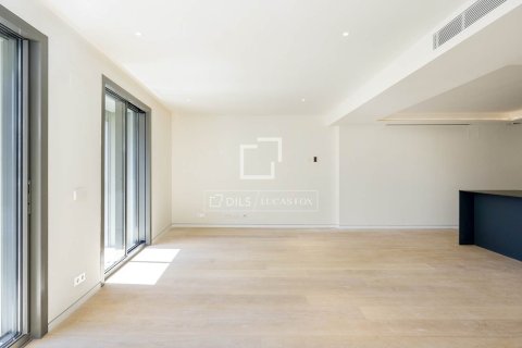 Купить квартиру в Барселона, Испания с 1 спальня, 82м², № 4270 - фото 14