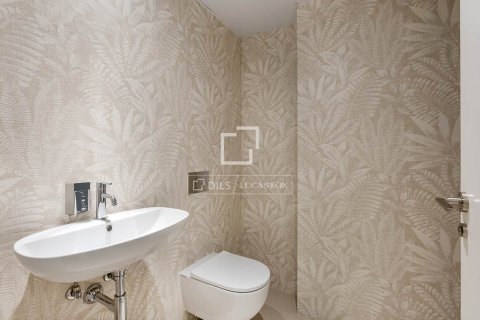 Купить квартиру в Барселона, Испания с 1 спальня, 82м², № 4270 - фото 24