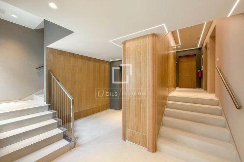 Купить квартиру в Барселона, Испания с 1 спальня, 82м², № 4270 - фото 27