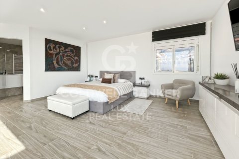 Купить дом в Палау-Савердера, Испания с 4 спальни, 290м², № 5376 - фото 10