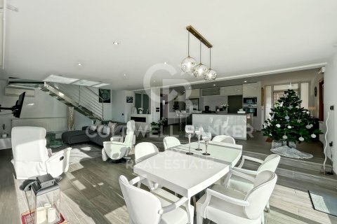 Купить дом в Палау-Савердера, Испания с 4 спальни, 290м², № 5376 - фото 5