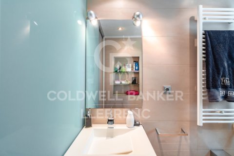 Сasa de 6 dormitorios en venta en Barcelona, Cataluña, Spain № 5371 - foto 20
