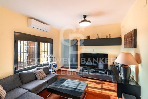 Сasa de 6 dormitorios en venta en Barcelona, Cataluña, Spain № 5371 - foto 2