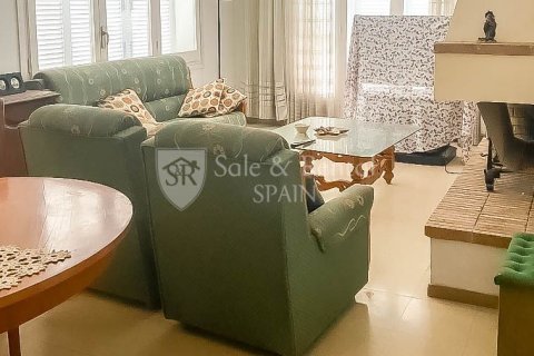 Propiedad comercial de 3 dormitorios en venta en Tossa de Mar, Gerona, Cataluña, Spain № 6722 - foto 9