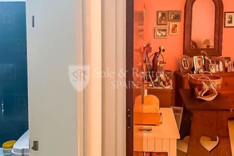 Propiedad comercial de 3 dormitorios en venta en Tossa de Mar, Gerona, Cataluña, Spain № 6722 - foto 12