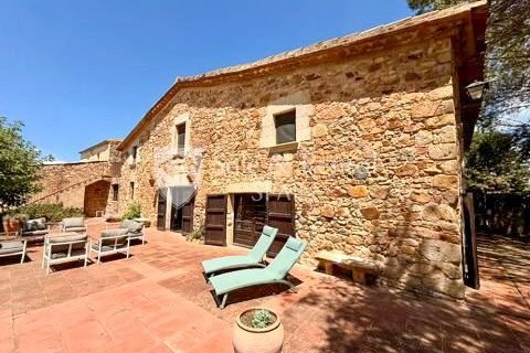 Купить дом в Льягостера, Испания с 7 спален, 615м², № 6720 - фото 3