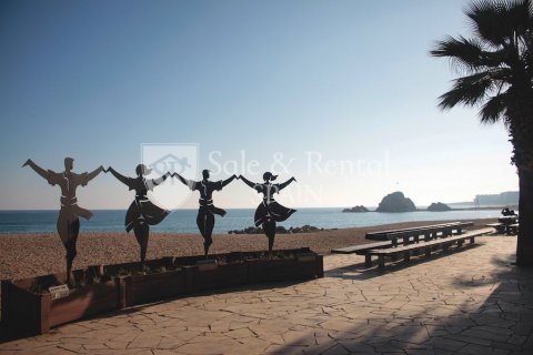 Propiedad comercial de 1 dormitorio en venta en Blanes, Gerona, Cataluña, Spain № 6723 - foto 2