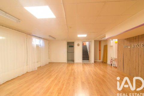 Propiedad comercial de 153 m² en venta en Sitges, Barcelona, Cataluña, Spain № 7543 - foto 21