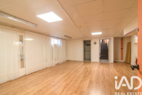 Propiedad comercial de 153 m² en venta en Sitges, Barcelona, Cataluña, Spain № 7543 - foto 20