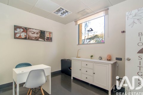 Propiedad comercial de 153 m² en venta en Sitges, Barcelona, Cataluña, Spain № 7543 - foto 16