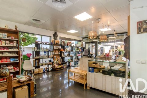 Propiedad comercial de 153 m² en venta en Sitges, Barcelona, Cataluña, Spain № 7543 - foto 4