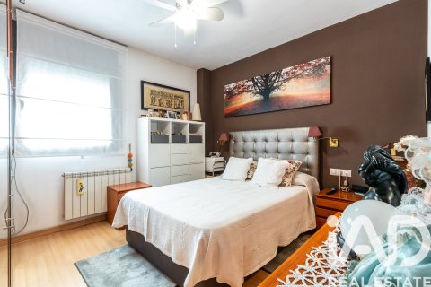 Купить квартиру в Сан-Кирсе-дель-Вальес, Испания с 4 спальни, 195м², № 7542 - фото 18