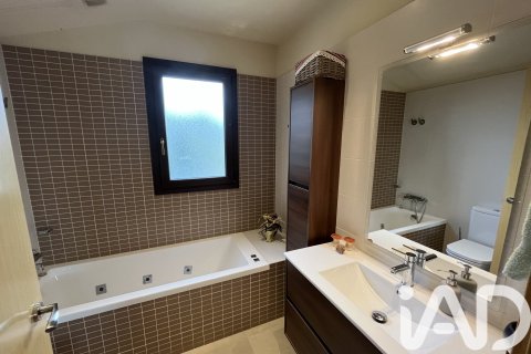 Сasa de 3 dormitorios en venta en Les Franqueses del Vallès, Barcelona, Cataluña, Spain № 7540 - foto 30