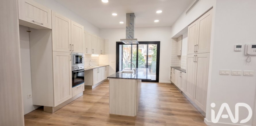 3 chambres apartment à vendre à Girona, Catalonia, Spain № 8879