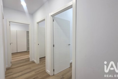 3 chambres apartment à vendre à Girona, Catalonia, Spain № 8879 - photo 8