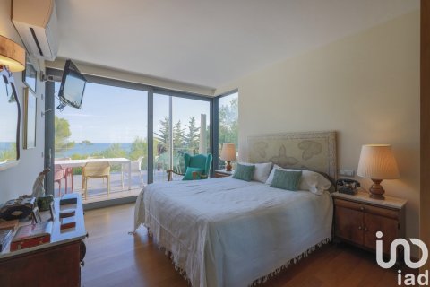 Сasa de 4 dormitorios en venta en Tarragona, Cataluña, Spain № 7576 - foto 19