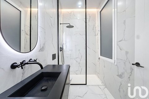 3 bedrooms apartment for sale in Barcelona, Catalonia, Spain № 7573 - photo 18