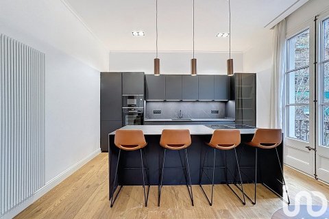 3 bedrooms apartment for sale in Barcelona, Catalonia, Spain № 7573 - photo 4