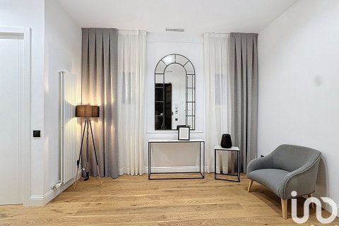 3 bedrooms apartment for sale in Barcelona, Catalonia, Spain № 7573 - photo 9