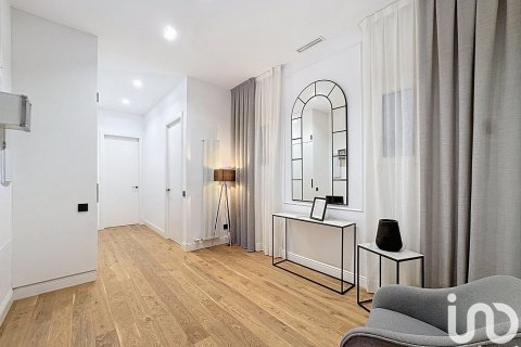 3 bedrooms apartment for sale in Barcelona, Catalonia, Spain № 7573 - photo 10