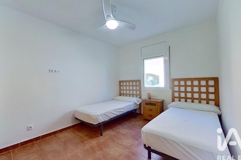 Сasa de 4 dormitorios en alquiler en Roda de Berà, Tarragona, Cataluña, Spain № 7577 - foto 17
