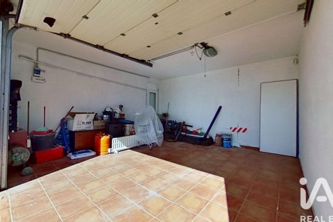 Сasa de 4 dormitorios en alquiler en Roda de Berà, Tarragona, Cataluña, Spain № 7577 - foto 29