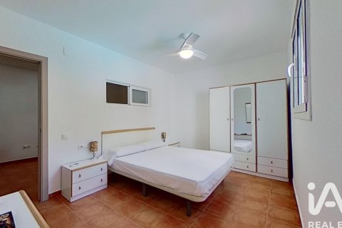 Сasa de 4 dormitorios en alquiler en Roda de Berà, Tarragona, Cataluña, Spain № 7577 - foto 23
