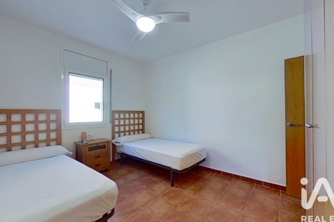 Сasa de 4 dormitorios en alquiler en Roda de Berà, Tarragona, Cataluña, Spain № 7577 - foto 19