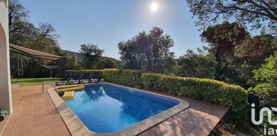 Сasa de 4 dormitorios en venta en Santa Cristina d'Aro, Gerona, Cataluña, Spain № 7574