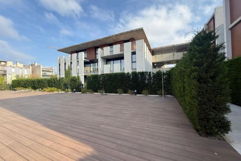Apartamento de 3 dormitorios en venta en Platja D'aro, Gerona, Cataluña, Spain № 6332 - foto 2