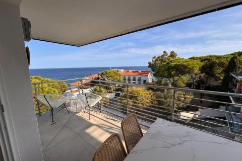 Apartamento de 2 dormitorios en venta en Platja D'aro, Gerona, Cataluña, Spain № 6334