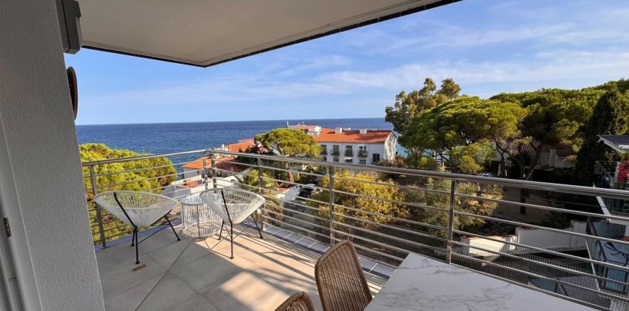 Apartamento de 2 dormitorios en venta en Platja D'aro, Gerona, Cataluña, Spain № 6334
