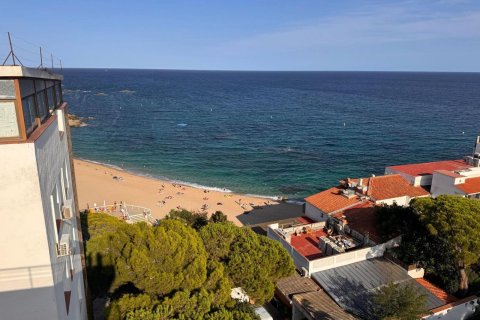 Apartamento de 2 dormitorios en venta en Platja D'aro, Gerona, Cataluña, Spain № 6334 - foto 3