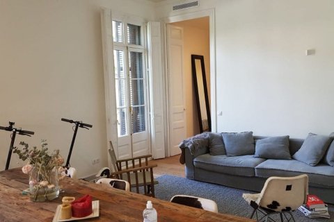 Apartamento de 1 dormitorio en venta en Barcelona, Cataluña, Spain № 6335 - foto 4