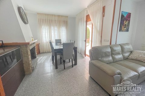 Villa de 4 dormitorios en venta en Lloret de Mar, Gerona, Cataluña, Spain № 3083 - foto 8