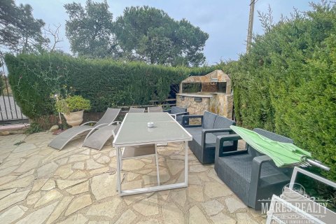 Villa de 4 dormitorios en venta en Lloret de Mar, Gerona, Cataluña, Spain № 3083 - foto 10